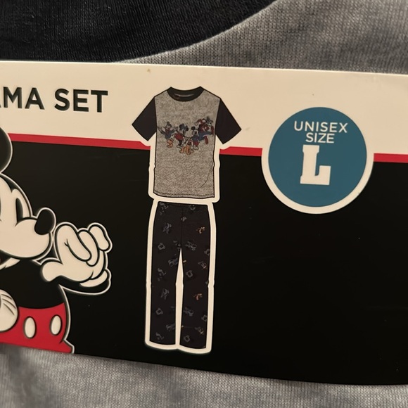 DISNEY Mickey Mouse Pajama Set NWT - Picture 3 of 6